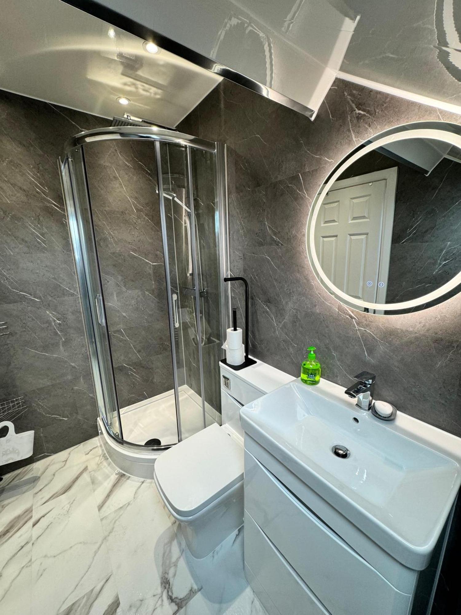 Luxury Ensuite Rooms @ Kingsley Terrace Newcastle upon Tyne Exterior foto